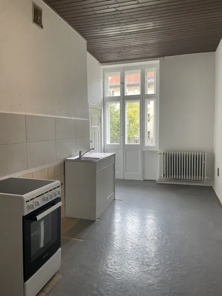 unsanierte 2 Zimmer Wohnung — photo 1